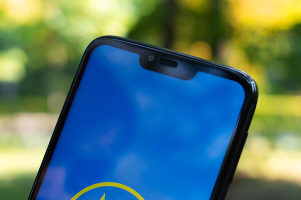 Обзор Moto G7 Power: жизнь без подзарядки