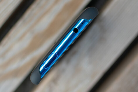 Старый знакомый с новой начинкой: обзор Xiaomi Mi 9T Pro