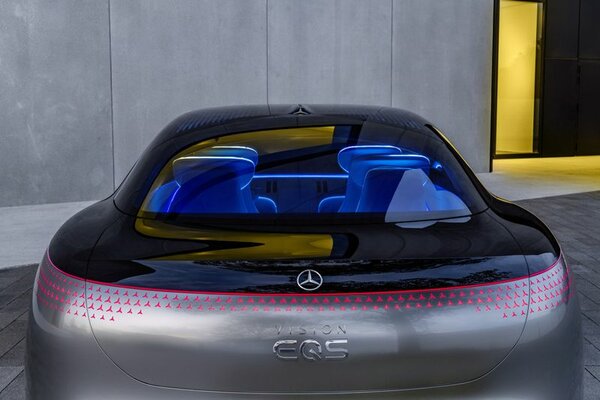 Mercedes-Benz показал, каким должен быть электрический седан S-класса