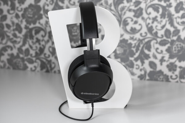 Сила преемственности: обзор SteelSeries Arctis 1