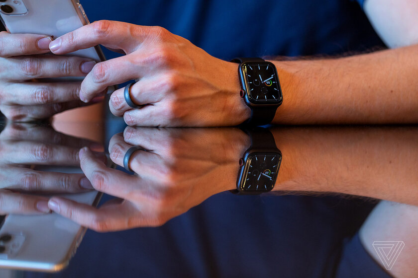 Обзор Apple Watch Series 5: лучшие умные часы
