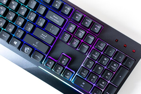 Геймерский набор: обзор MSI Vigor GK30 Combo