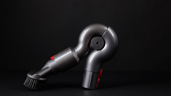 Большая мощность, дисплей и новая насадка: Обзор Dyson V11 Absolute Pro