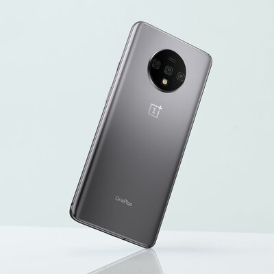 Представлен OnePlus 7T: новый процессор и добротная тройная камера