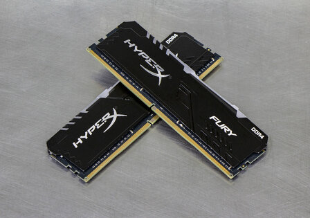 Обзор Kingston HyperX FURY Black RGB: 32 гигабайта с подсветкой