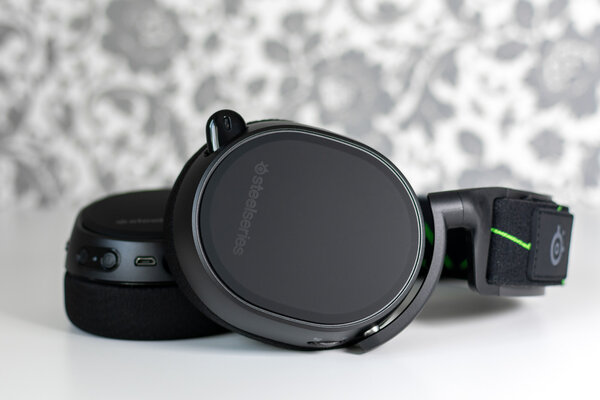 Беспровод не к лицу: обзор SteelSeries Arctis 9X