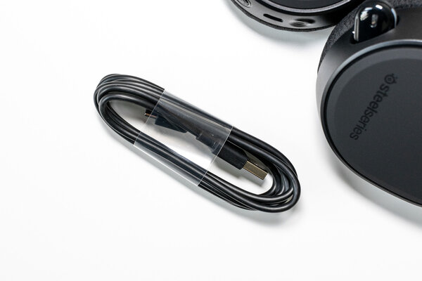 Беспровод не к лицу: обзор SteelSeries Arctis 9X