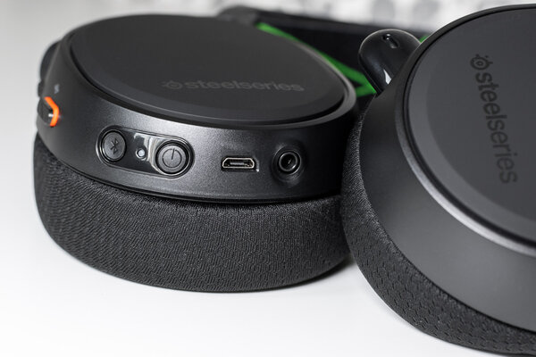 Беспровод не к лицу: обзор SteelSeries Arctis 9X