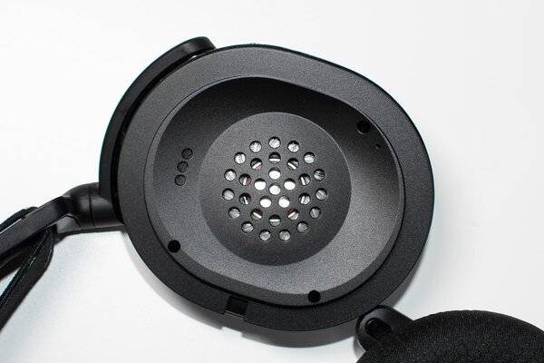 Беспровод не к лицу: обзор SteelSeries Arctis 9X