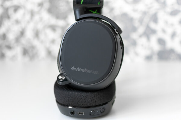 Беспровод не к лицу: обзор SteelSeries Arctis 9X