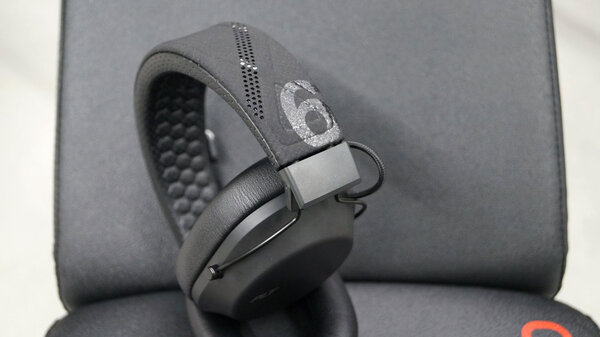 Тест беспроводной гарнитуры Plantronics BackBeat FIT 6100: для спорта и не только
