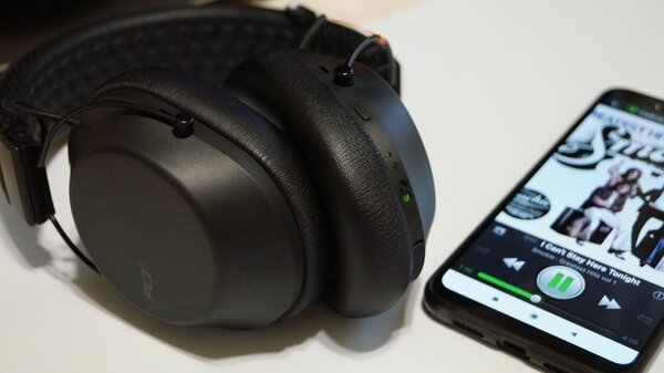 Тест беспроводной гарнитуры Plantronics BackBeat FIT 6100: для спорта и не только