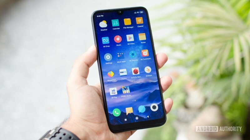 Какой смартфон купить в октябре 2019: лучшие модели за любую цену