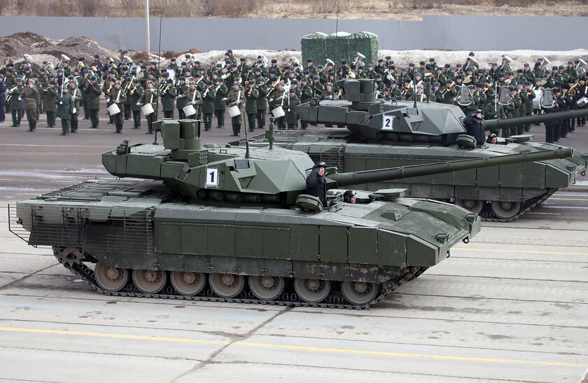 В Китае назвали преимущества российского танка Т-14 над американским M1 Abrams