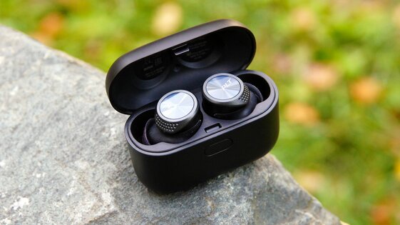 Когда провода излишни: обзор наушников Plantronics BackBeat FIT 3200 и PRO 5100