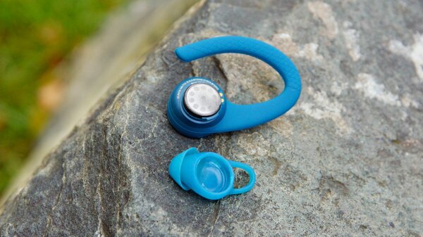Когда провода излишни: обзор наушников Plantronics BackBeat FIT 3200 и PRO 5100