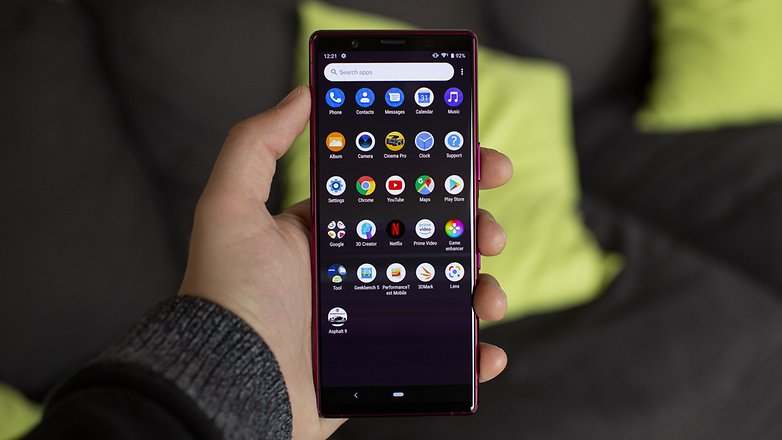 Перевод обзора Sony Xperia 5: нишевый смартфон только для фанатов 21:9