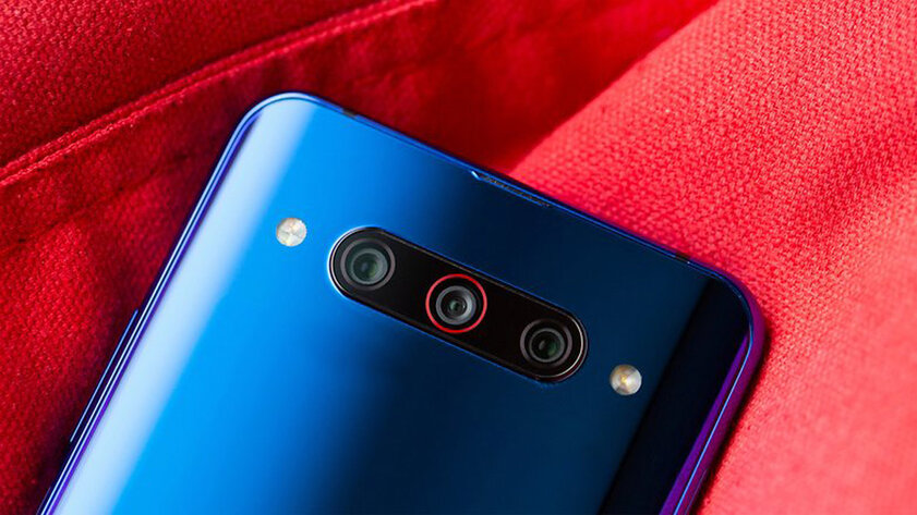 Первый взгляд на Nubia Z20: смартфон с двумя экранами