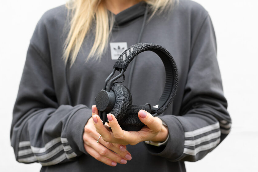 Спортивный эталон: обзор наушников Adidas RPT-01