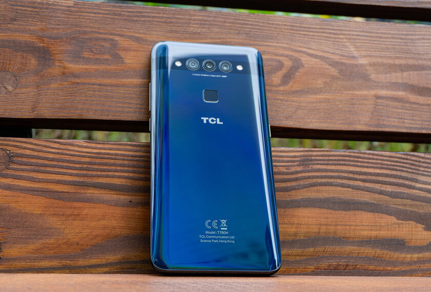 Обзор TCL Plex: три в ряд