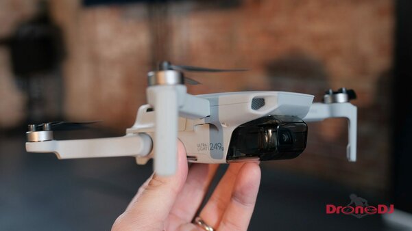 Новый мини-дрон от DJI не нужно сертифицировать в России