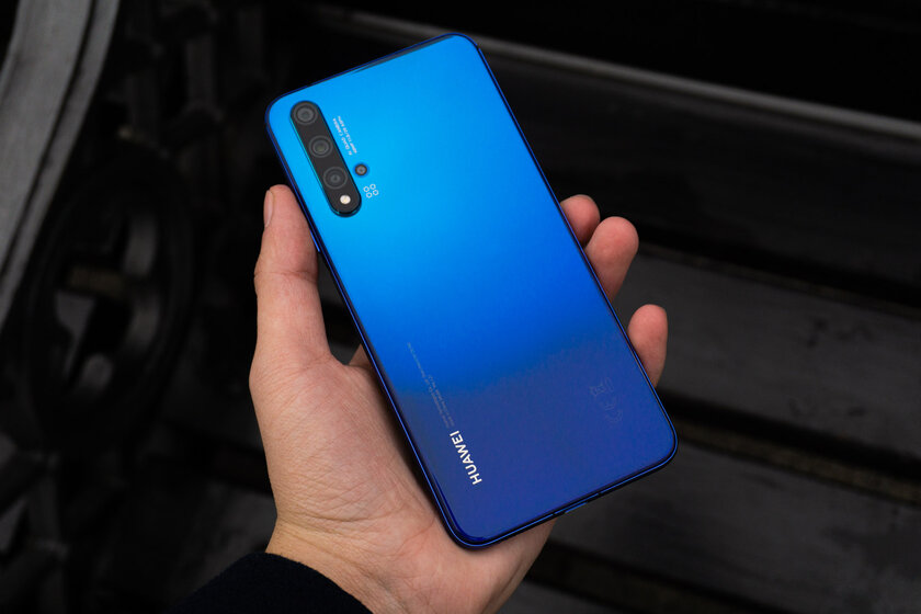 Обзор Huawei Nova 5T: очередной HONOR или что-то новое?