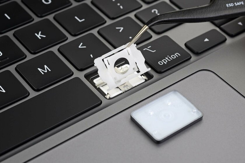 Клавиатура нового MacBook Pro 16" оказалась доработанной версией десктопной Magic Keyboard