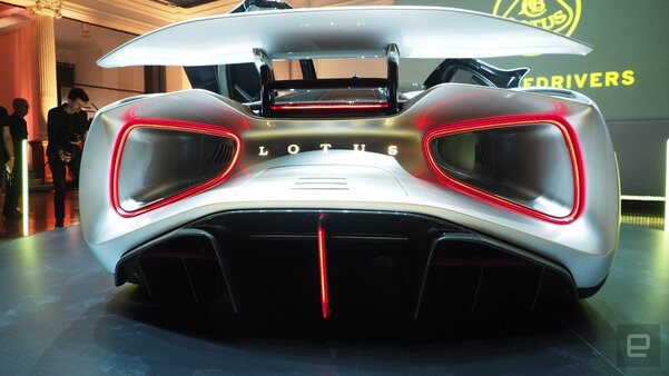 Lotus показала электрический суперкар Evija: он готов к экстремальным скоростям