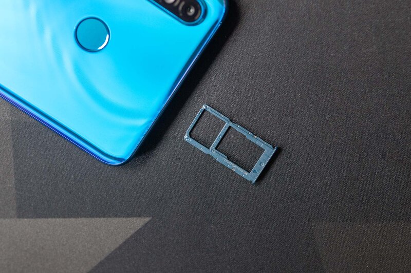 Обзор HONOR 20S: реинкарнация от безысходности
