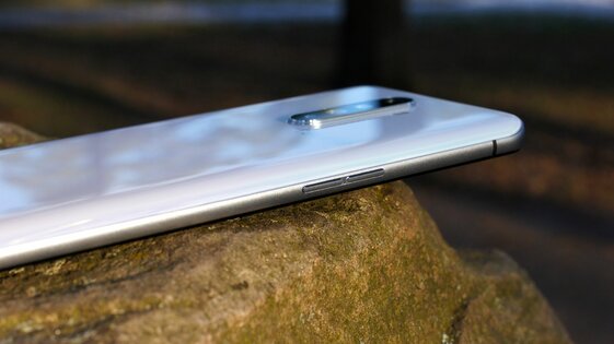 Обзор Realme X2 Pro: супермощь в скромном обличии