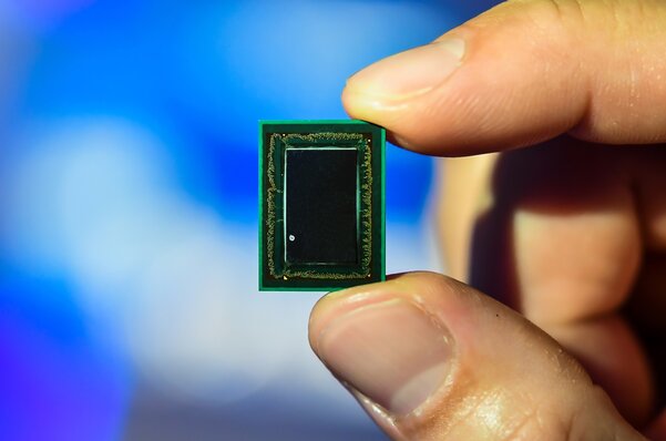 Qualcomm представила новые процессоры Snapdragon для дешёвых ноутбуков