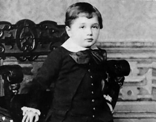 Кратко о жизни Альберта Эйнштейна. Человек вне времени