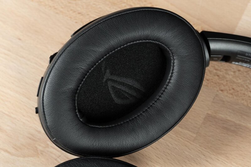 Обзор ASUS ROG Strix Go 2.4: не только для геймеров