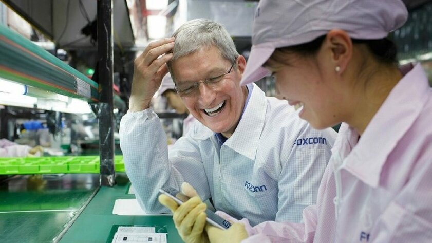 Apple может понести убытки, если заводы Foxconn будут простаивать дольше недели