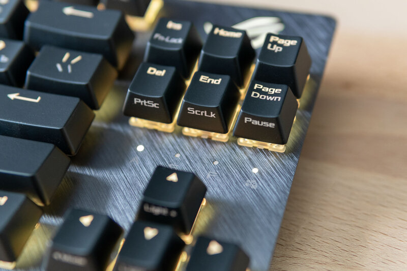 Обзор ASUS ROG Strix Scope TKL Deluxe: для почитателей компактности