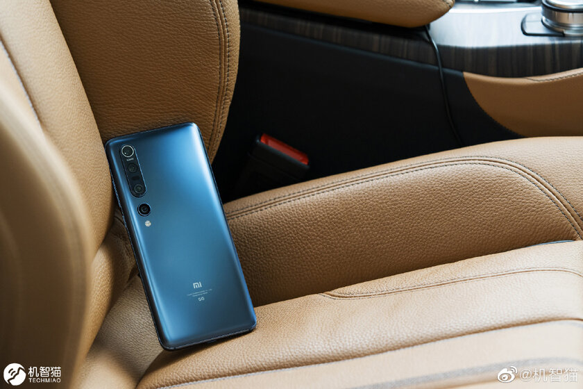 У Xiaomi Mi 10 и Mi 10 Pro тоже 108 Мп и 8К, но они стоят вдвое дешевле Galaxy S20