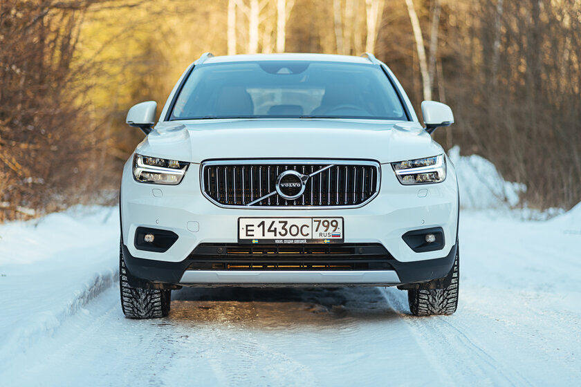 Тест-драйв Volvo XC40 '19. Шведский красавец