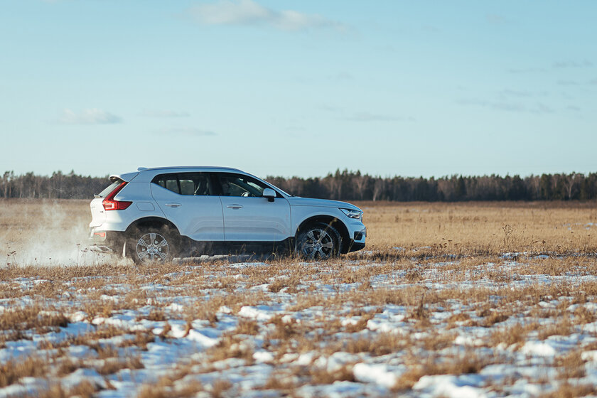 Тест-драйв Volvo XC40 '19. Шведский красавец