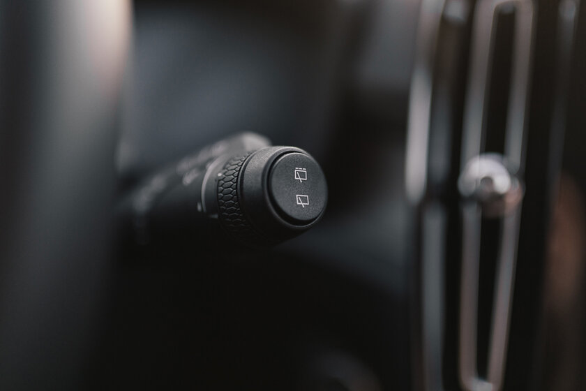Тест-драйв Volvo XC40 '19. Шведский красавец