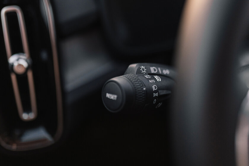 Тест-драйв Volvo XC40 '19. Шведский красавец