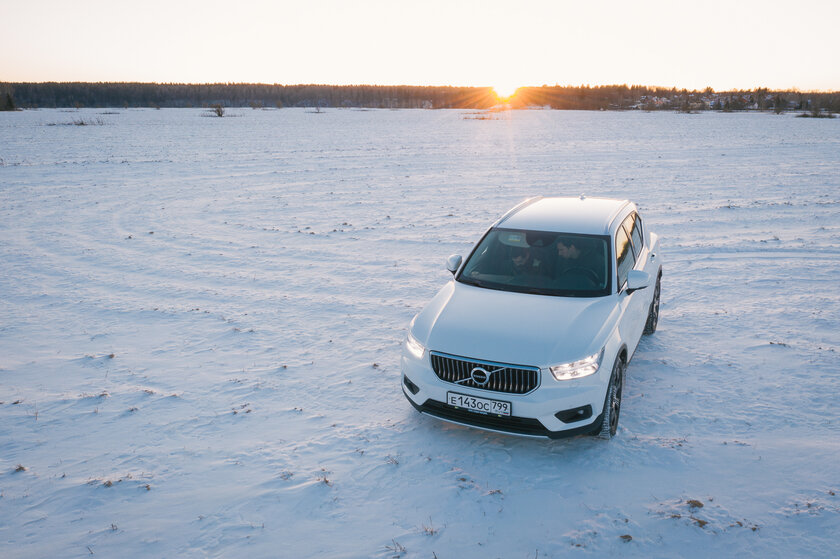 Тест-драйв Volvo XC40 '19. Шведский красавец