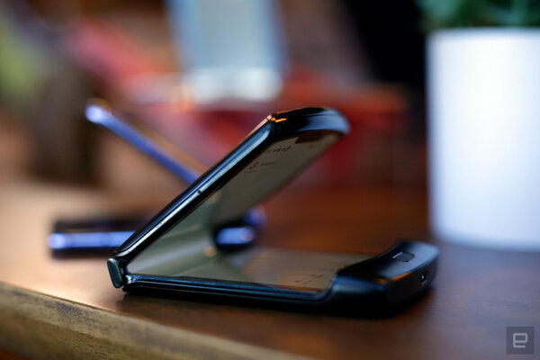 Обзор Motorola RAZR: дань моде, а не настоящий флагман