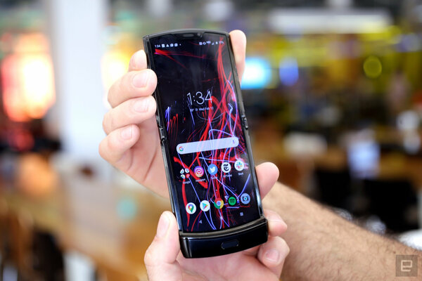 Обзор Motorola RAZR: дань моде, а не настоящий флагман