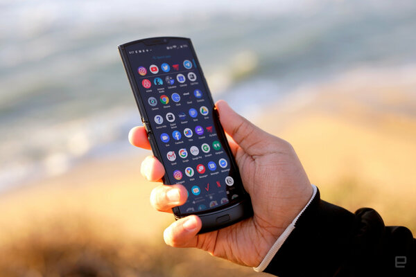 Обзор Motorola RAZR: дань моде, а не настоящий флагман