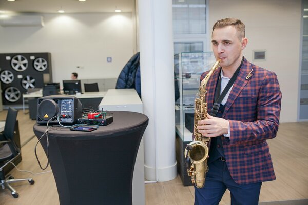В автосалоне Audi в Москве прошёл вечер искусств