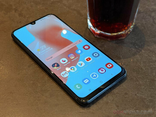 Обзор Samsung Galaxy M31: повербанк с функциями смартфона