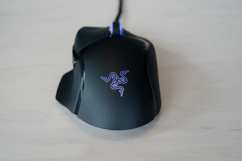 Обзор Razer Basilisk V2: знакомая форма с новым наполнением