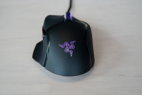 Обзор Razer Basilisk V2: знакомая форма с новым наполнением