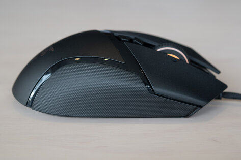 Обзор Razer Basilisk V2: знакомая форма с новым наполнением