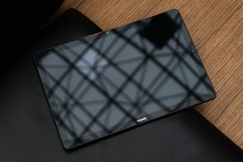 Обзор Huawei MediaPad M6 10.8: действительно конкурент бюджетному iPad?